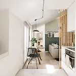 Marley - 1 Bedroom And Parking In Campolide
