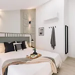 Marley - 1 Bedroom And Parking In Campolide Διαμέρισμα