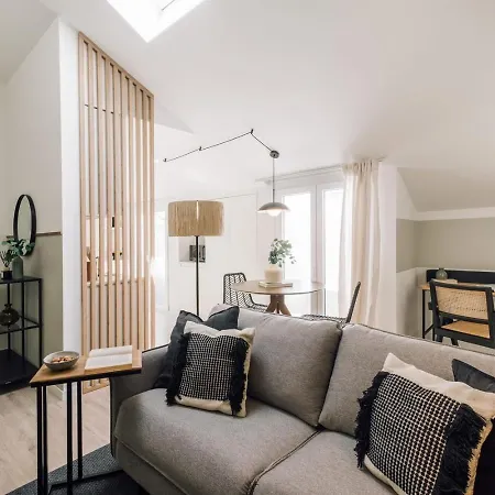 Marley - 1 Bedroom And Parking In Campolide