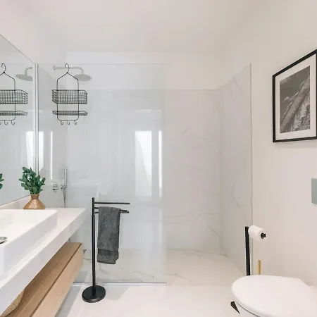 Marley - 1 Bedroom And Parking In Campolide Lisboa